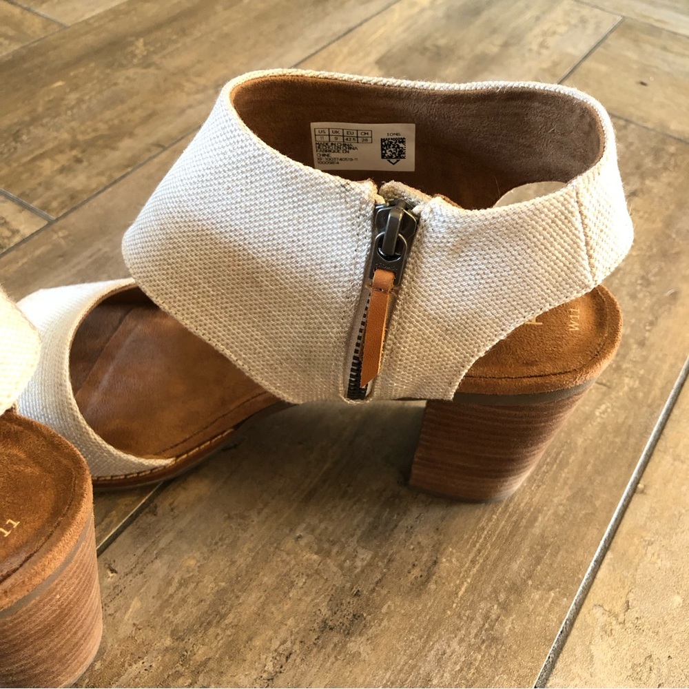 TOMS Majorca Sandal Ivory Fabric Size 11 - Picture 5 of 6